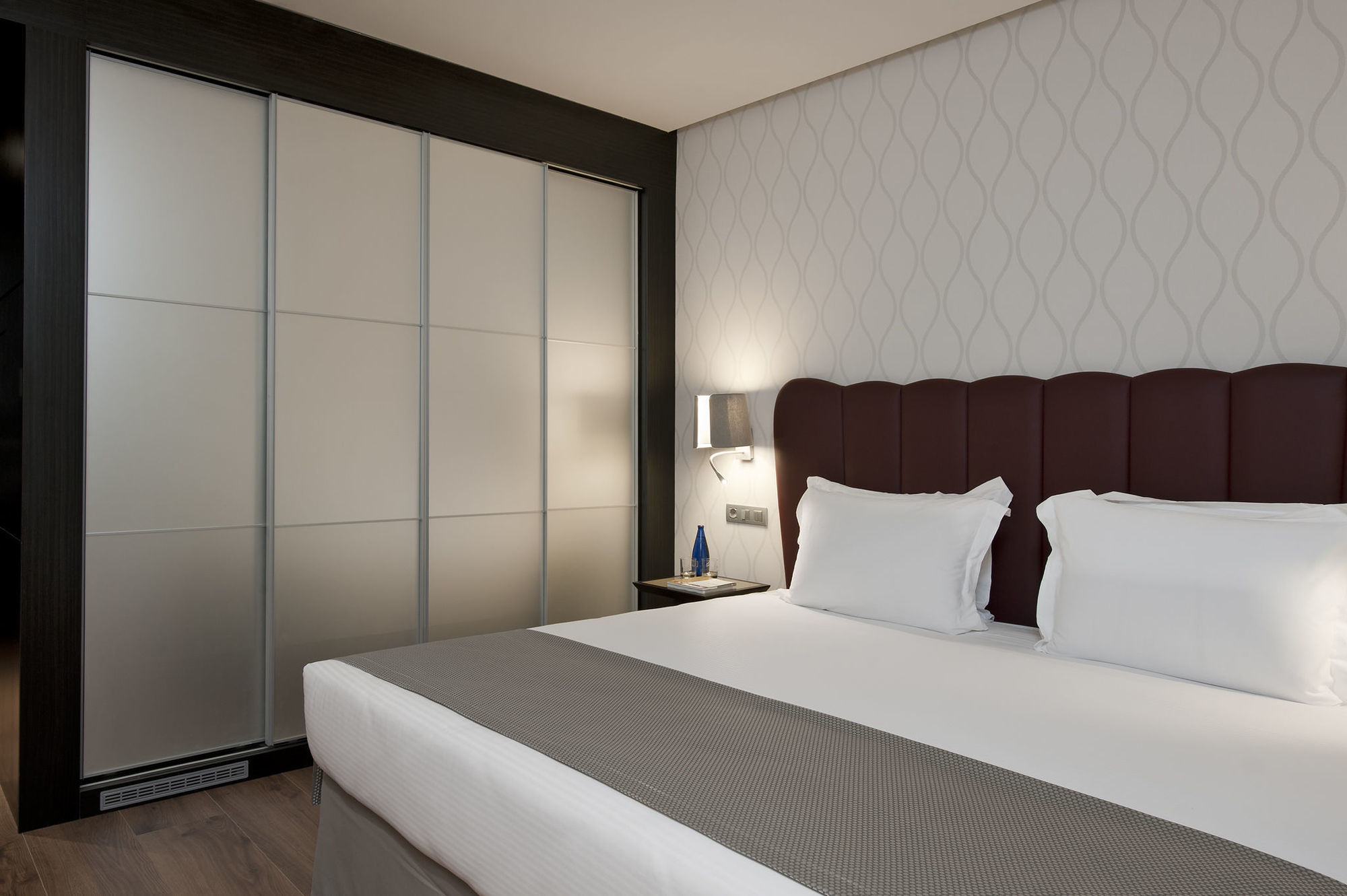 Eurostars Plaza Mayor Madrid Room photo